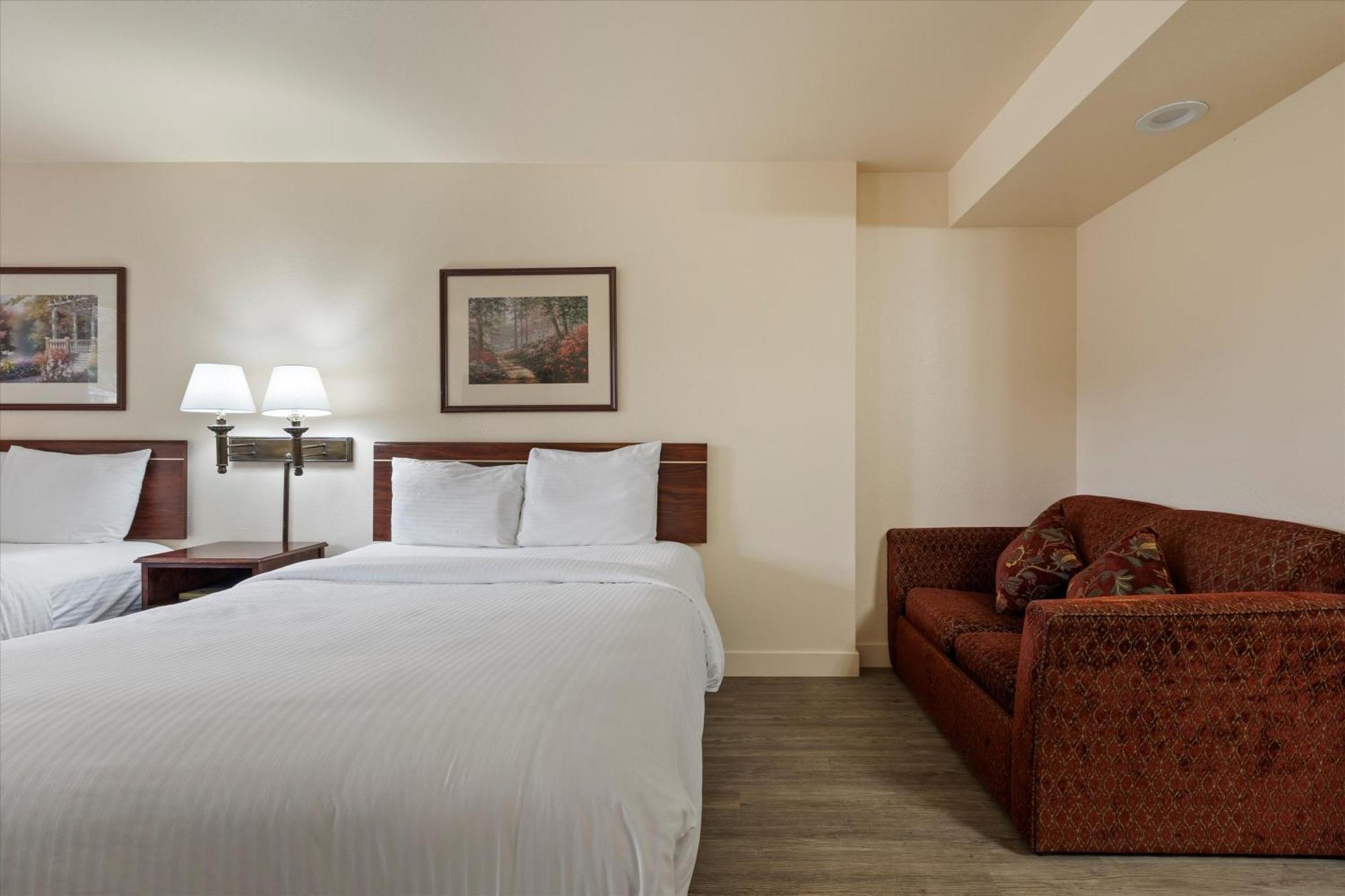 Quincy Inn And Suites 外观 照片