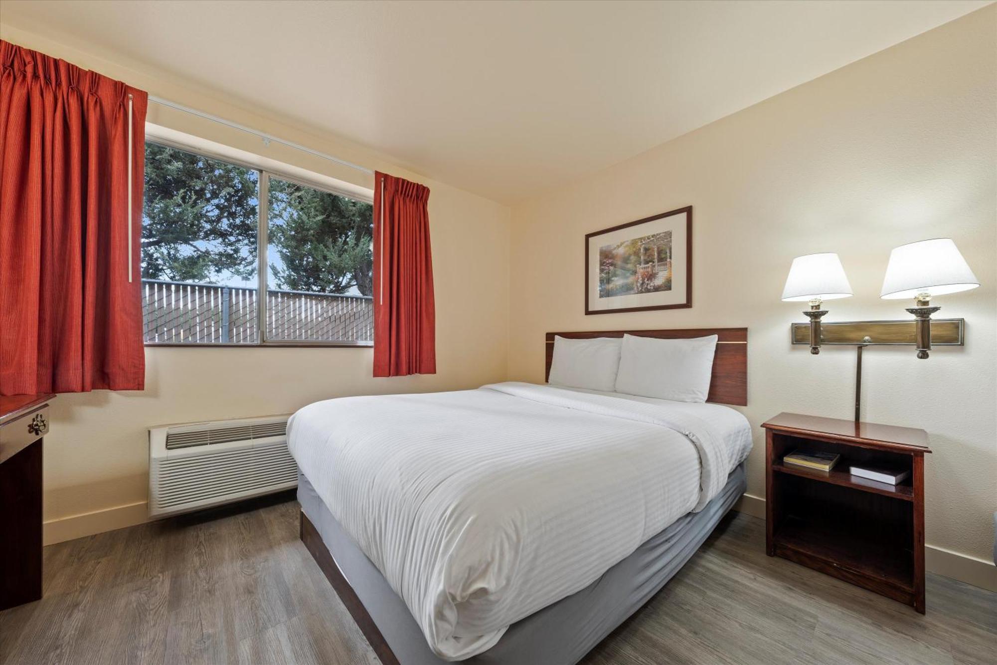 Quincy Inn And Suites 外观 照片
