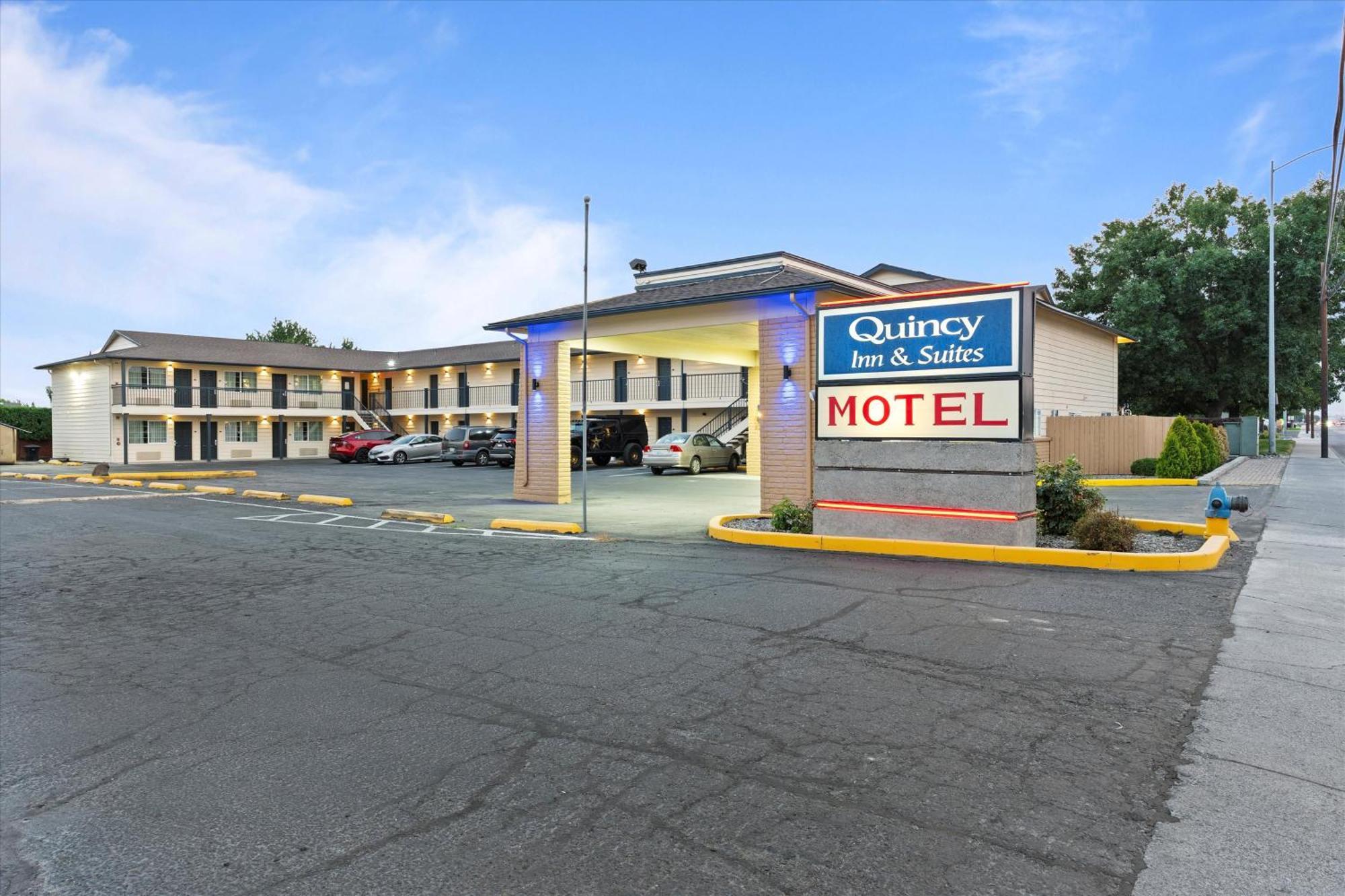 Quincy Inn And Suites 外观 照片