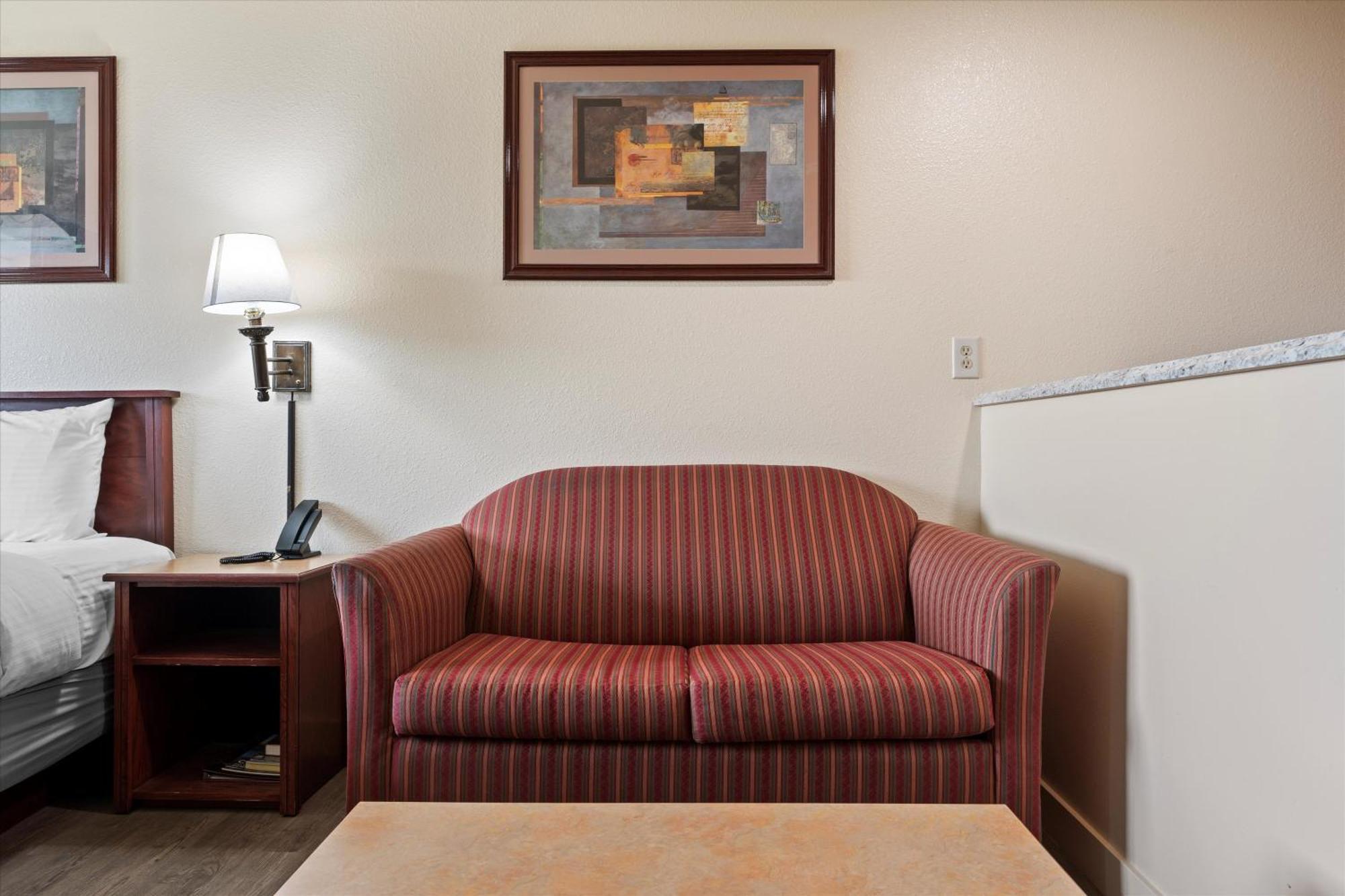 Quincy Inn And Suites 外观 照片